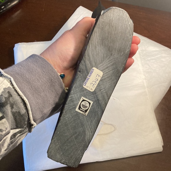 Large Loon Soapstone Inuit Art Sculpture Hand
Carved by Joanaasie Udluarsk 1996 - Picture 15 of 15